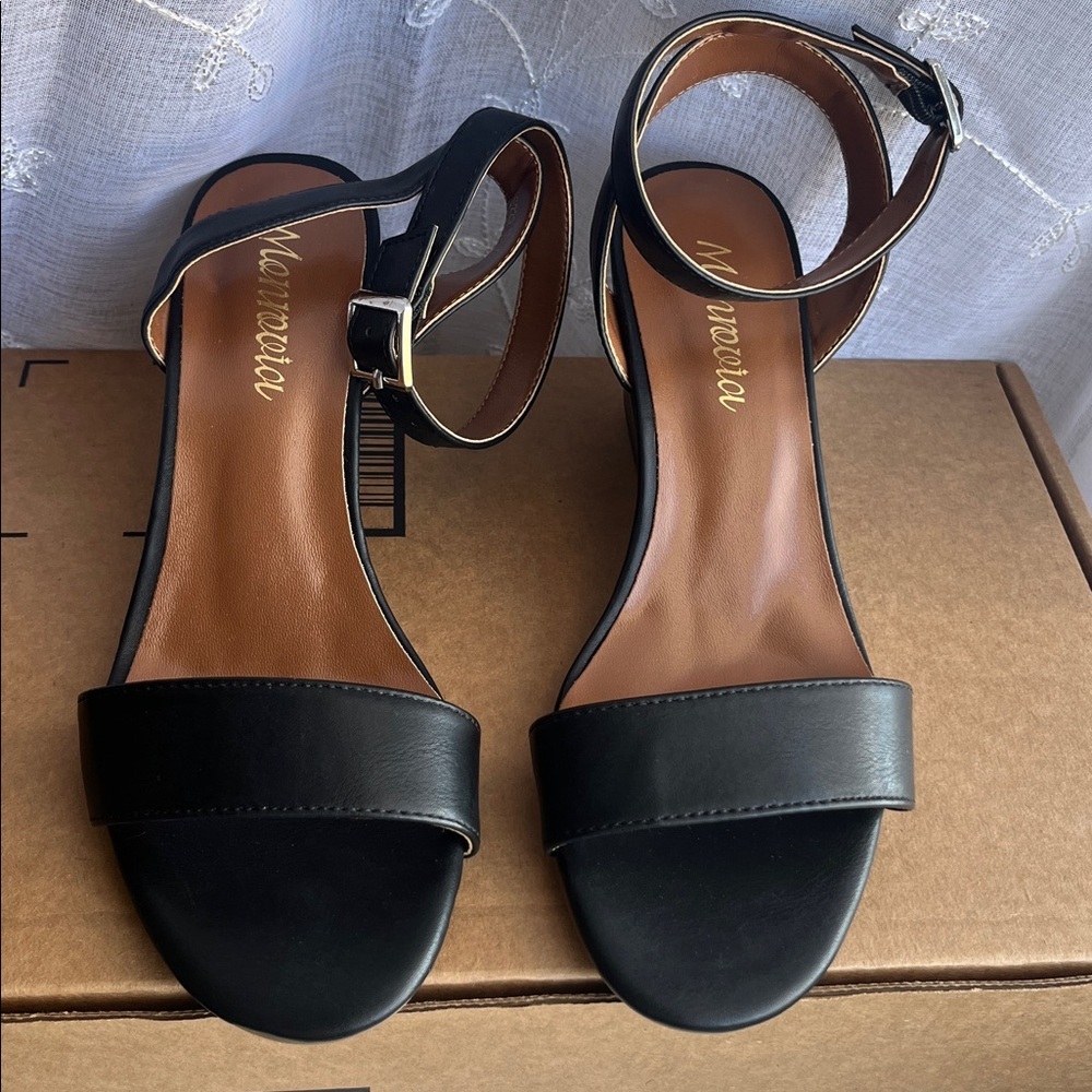 Monrovia NEW Black Dress Wedge Sandals Ankle Strap Wedge Heel Women’s Sz 7 - Picture 3 of 10